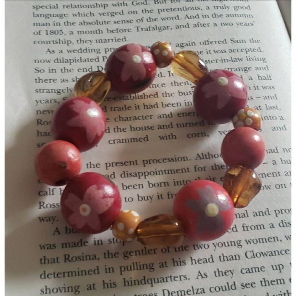 Pink and Orange Beaded Flower Bracelet